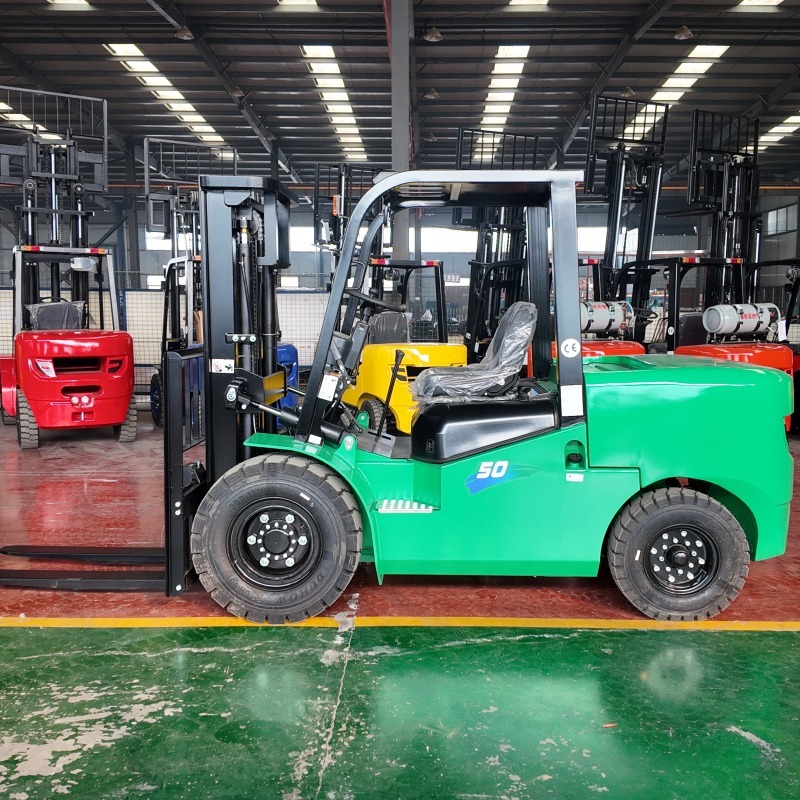 Electric forklift operating cost factors